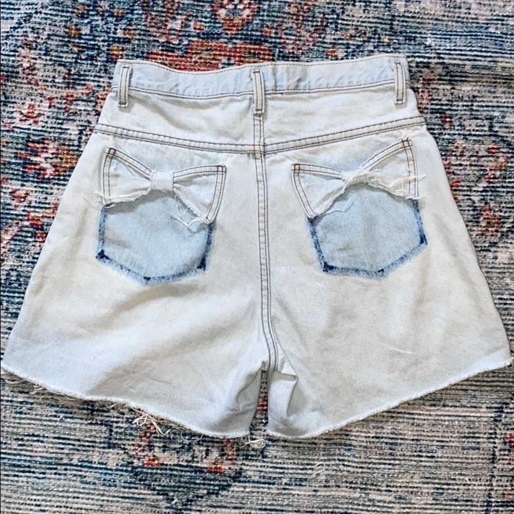 Vintage hand painted bow shorts - Picture 5 of 8